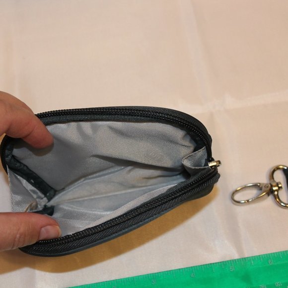 Lug bundle: small grey pouch/coin purse and key chain - Picture 3 of 5